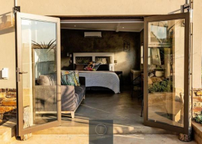 Guest Room at Joubert